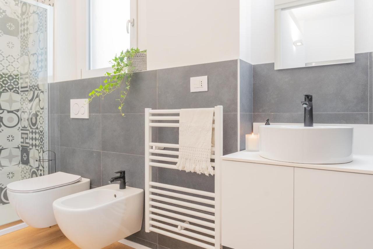 A Step From The Lake Apartment By Rent All Como Eksteriør billede