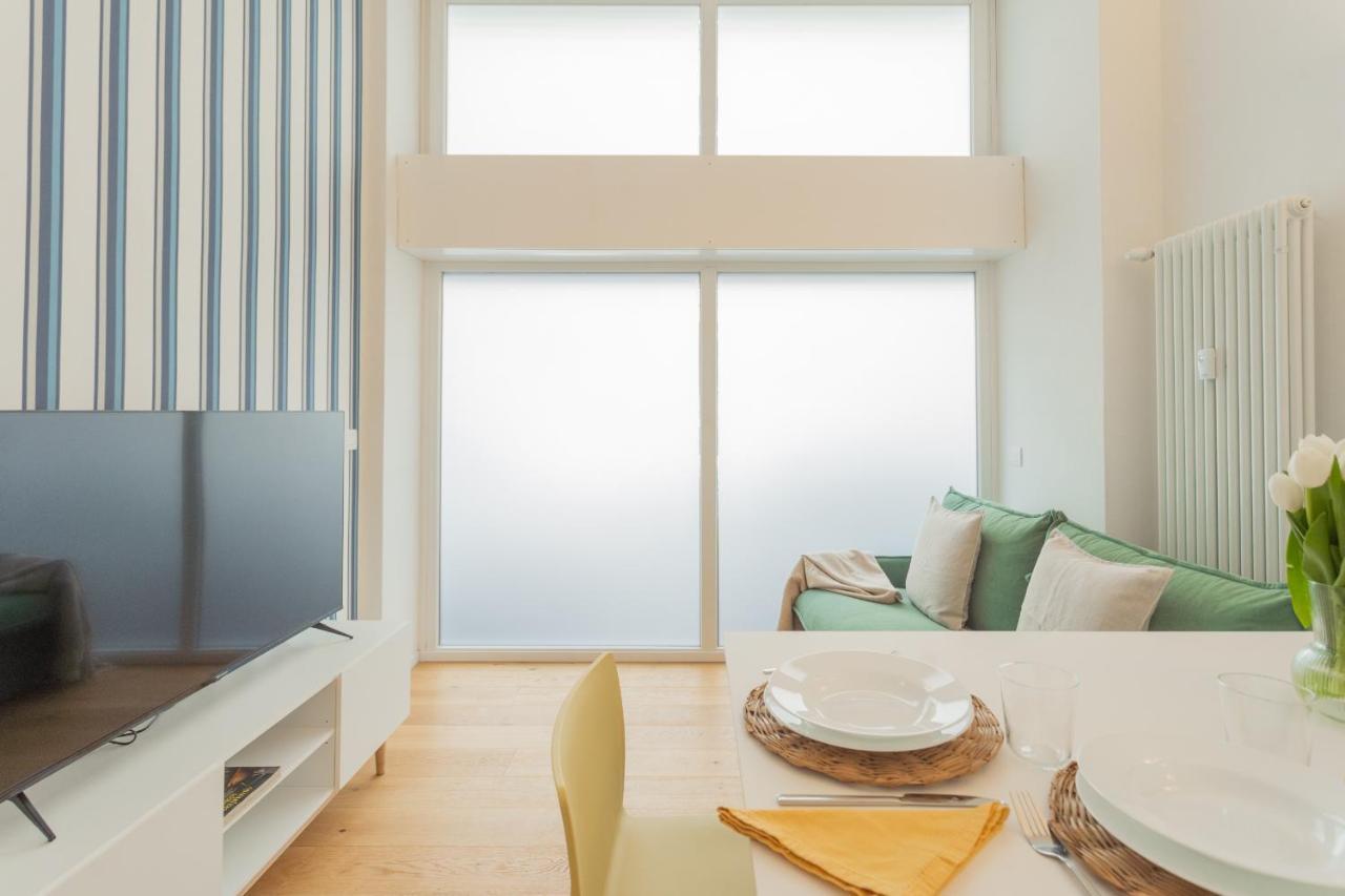 A Step From The Lake Apartment By Rent All Como Eksteriør billede