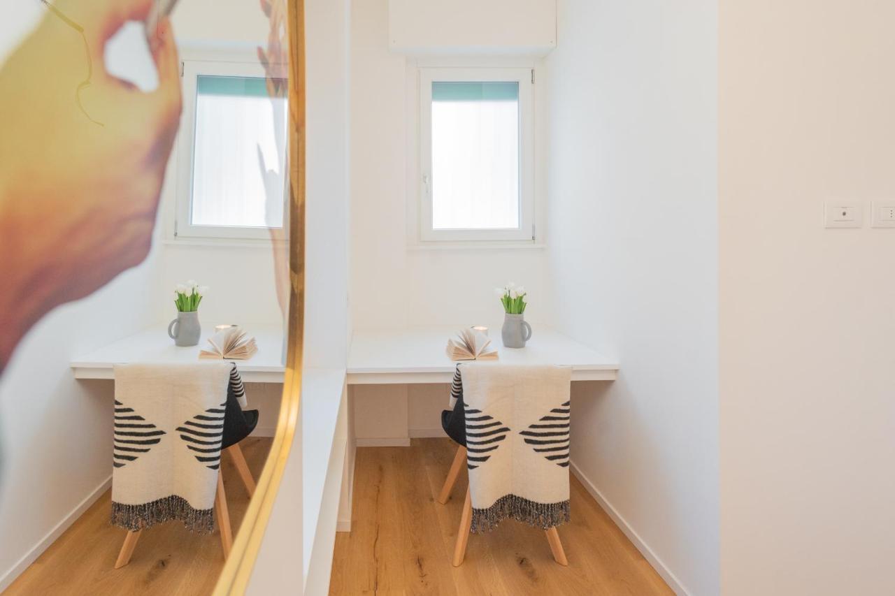 A Step From The Lake Apartment By Rent All Como Eksteriør billede