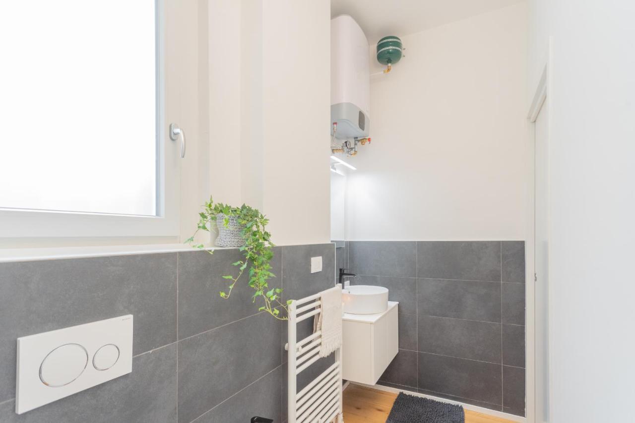 A Step From The Lake Apartment By Rent All Como Eksteriør billede