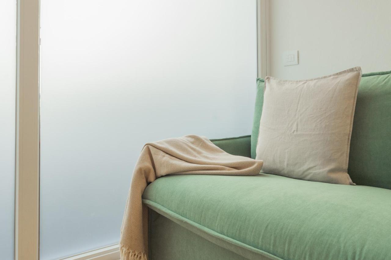 A Step From The Lake Apartment By Rent All Como Eksteriør billede